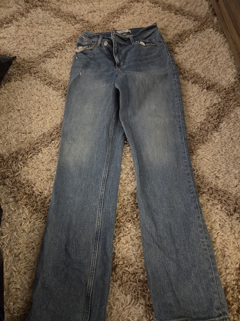 Abercrombie & Fitch Straight-Leg Jeans in Medium Wash Blue